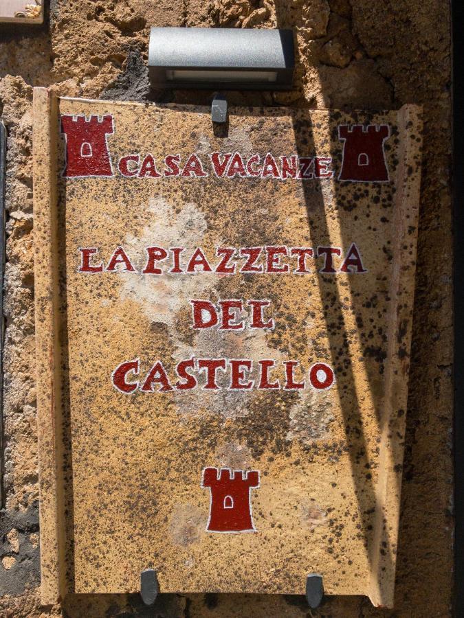 Casa Vacanze La Piazzetta Del Castello Montecalvello Екстер'єр фото